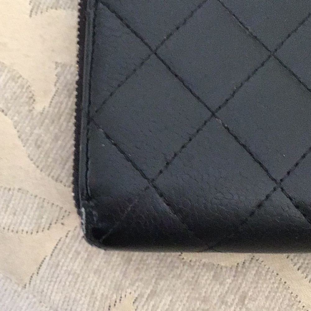 Chanel Quilted Wallet in Black 🖤🖤🖤 - Picture 6 of 16